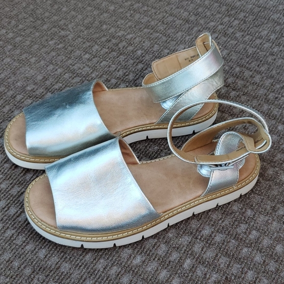 clarks white and silver sandals